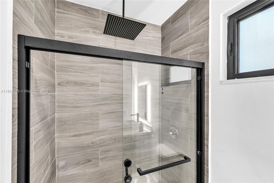 Furnished interior view inside a new home in , Pompano Beach (Image 9).