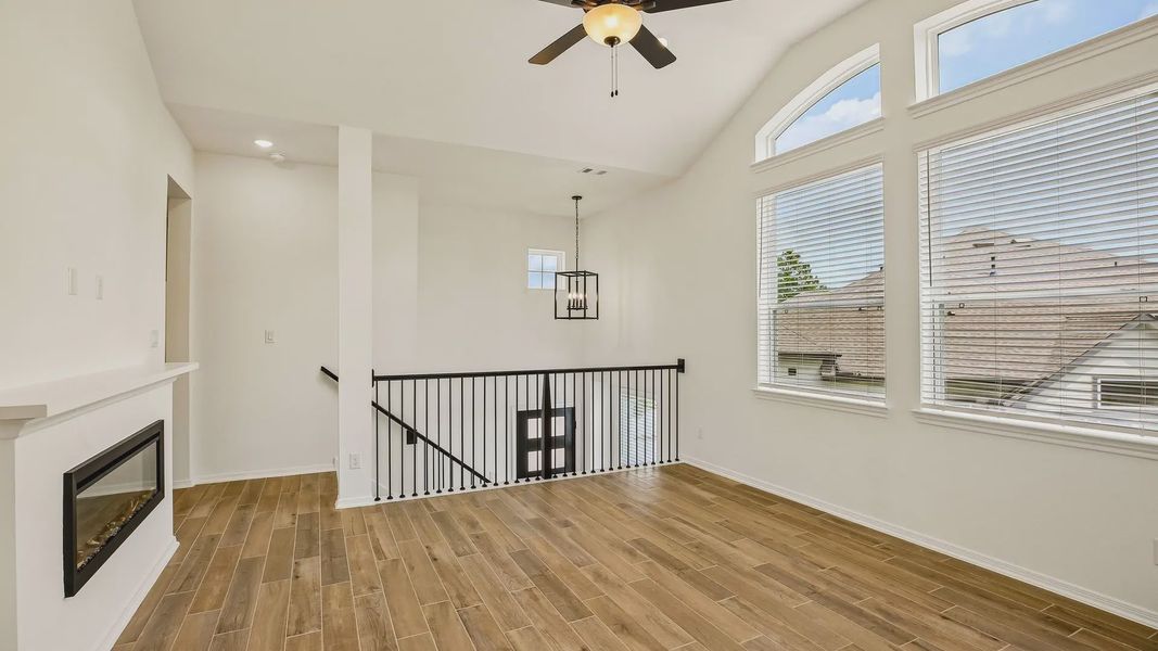 Spacious, unfurnished interior of a new home in Woodforest, Montgomery (Image 19).