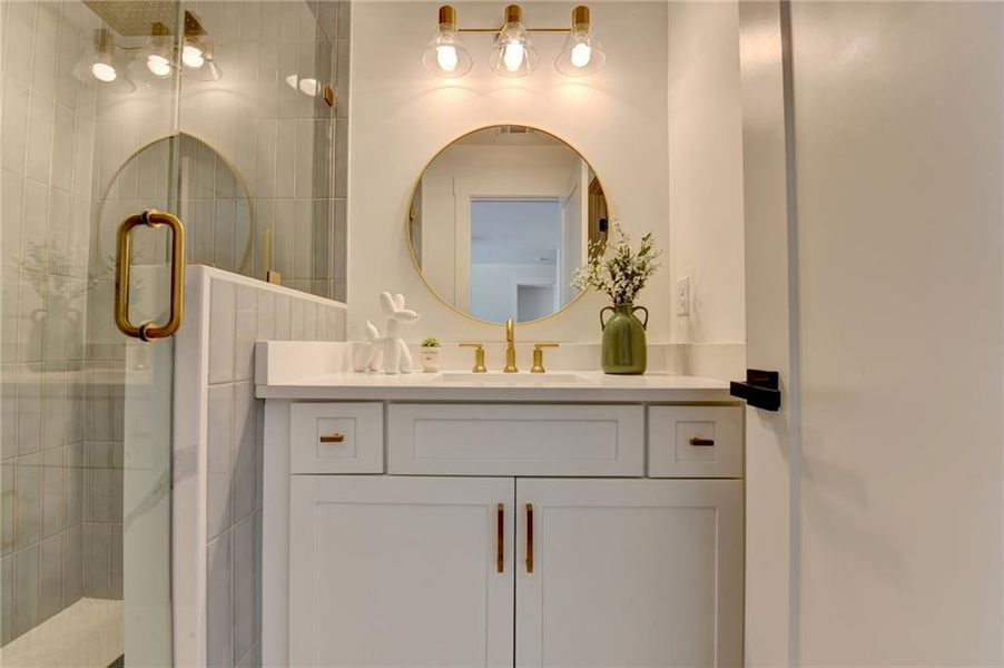 Close-up of interior finishes inside a home in , Jefferson (Image 21).