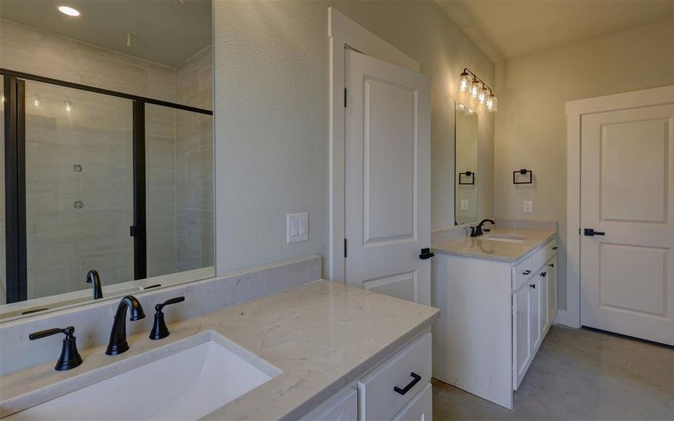 Spacious, unfurnished interior of a new home in , Whitney (Image 19).