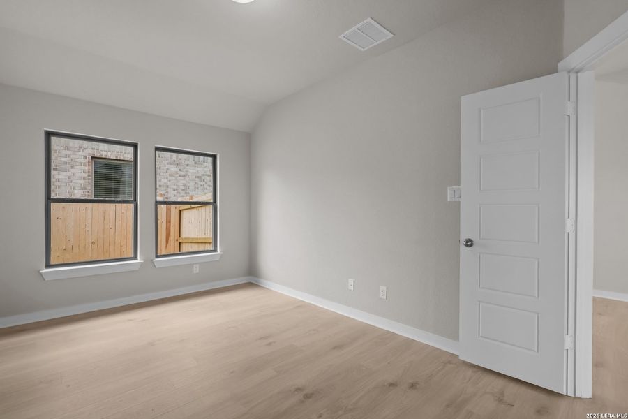 Spacious, unfurnished interior of a new home in Nopal Valley, San Antonio (Image 23). Spacious, unfurnished interior of a new home in Nopal Valley, San Antonio (Image 23).