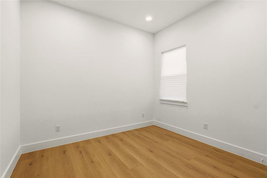 Spacious, unfurnished interior of a new home in , Dallas (Image 16). Spacious, unfurnished interior of a new home in , Dallas (Image 16).
