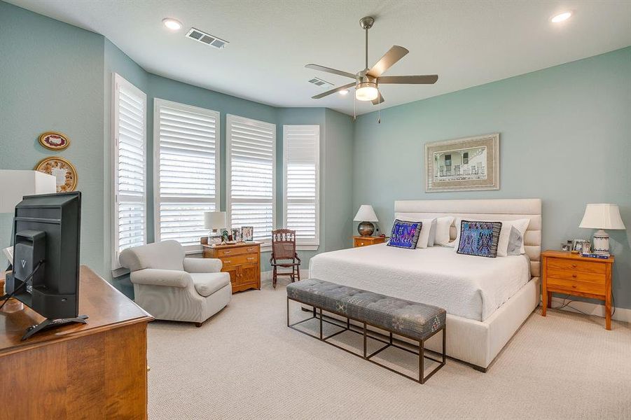 Furnished interior view inside a new home in , Fort Worth (Image 32).