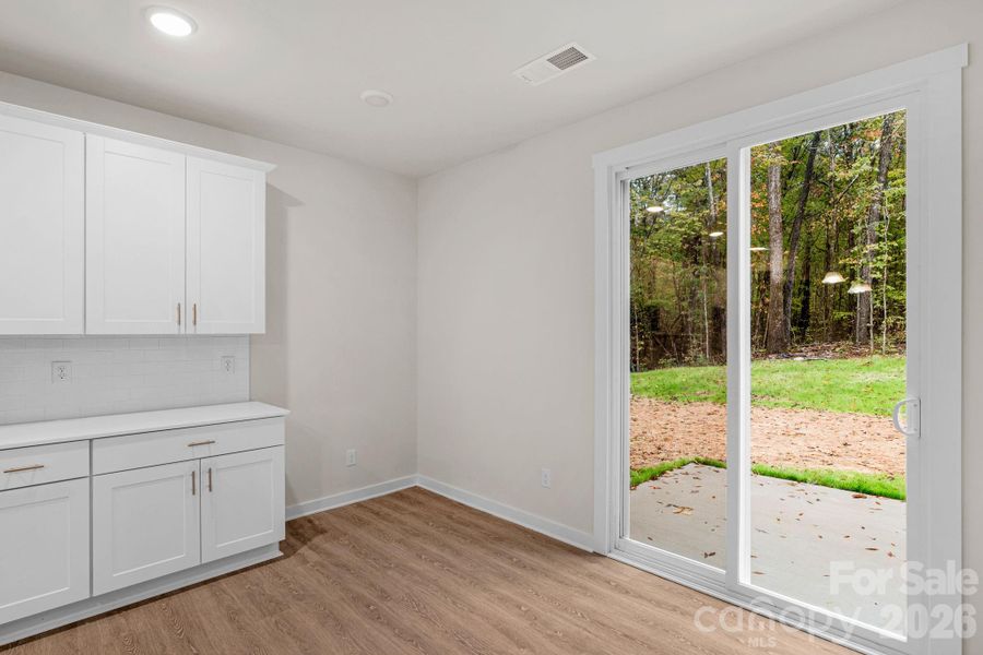 Spacious, unfurnished interior of a new home in , Monroe (Image 33).