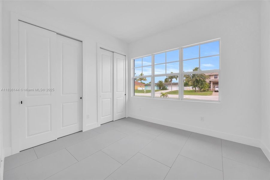 Spacious, unfurnished interior of a new home in , Port St. Lucie (Image 34).