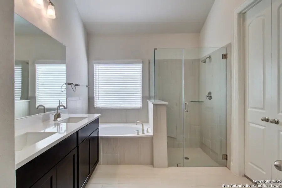 Furnished interior view inside a new home in Veramendi, New Braunfels (Image 6).