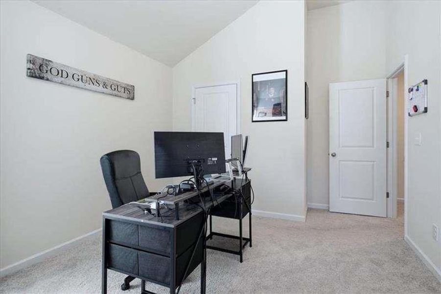Furnished interior view inside a new home in Tell River, Atlanta (Image 10). Furnished interior view inside a new home in Tell River, Atlanta (Image 10).
