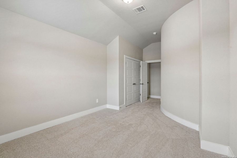 Spacious, unfurnished interior of a new home in Fox Falls, Boerne (Image 47). Spacious, unfurnished interior of a new home in Fox Falls, Boerne (Image 47).