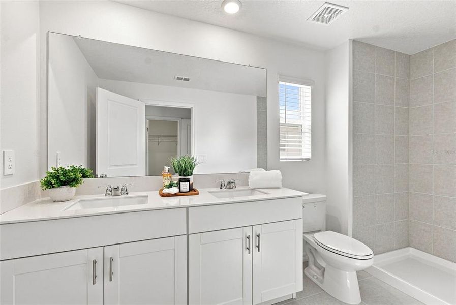 Furnished interior view inside a new home in , Zephyrhills (Image 7).