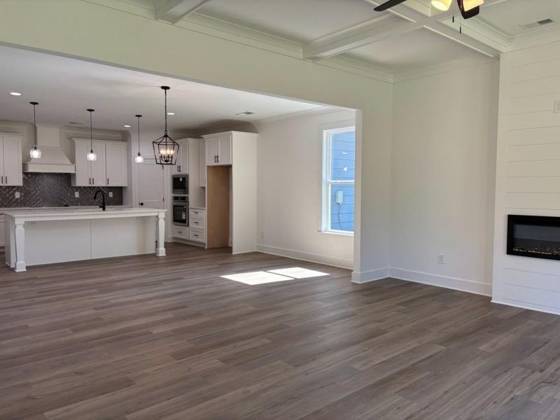 Spacious, unfurnished interior of a new home in Pinegate, Covington (Image 16).