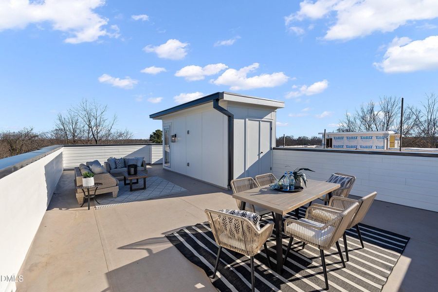 62-813 N Roxboro_6946 62-813 N Roxboro_6946