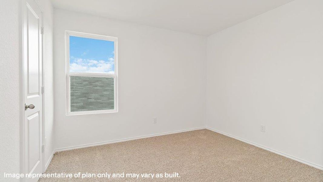 Spacious, unfurnished interior of a new home in Blue Ridge Ranch, San Antonio (Image 24).