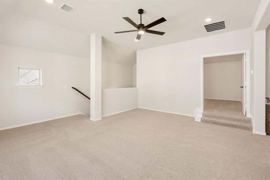 Spacious, unfurnished interior of a new home in Sunset Ridge, Alvarado (Image 38). Spacious, unfurnished interior of a new home in Sunset Ridge, Alvarado (Image 38).