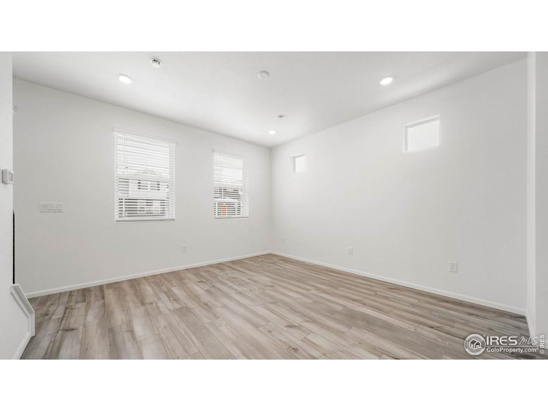 Spacious, unfurnished interior of a new home in , Johnstown (Image 23).