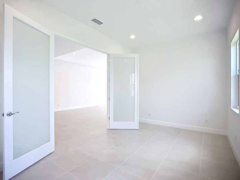 Interior:243 Monet Trail 31