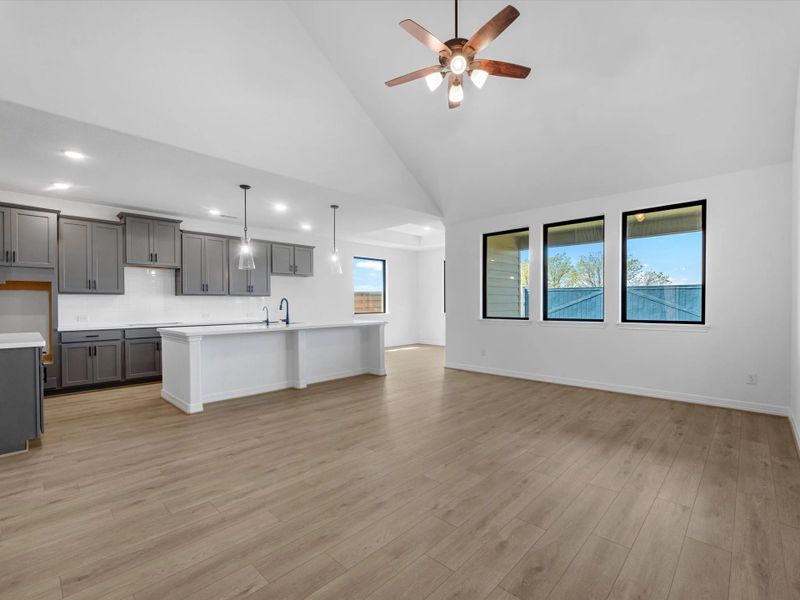 Spacious, unfurnished interior of a new home in Austin Point, Richmond (Image 14).