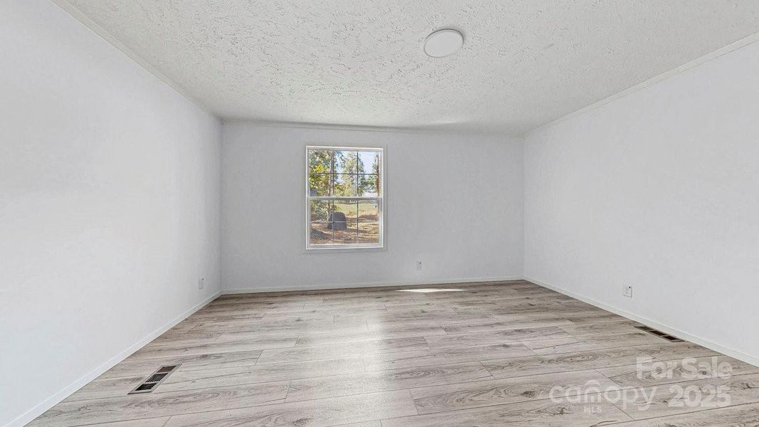 Spacious, unfurnished interior of a new home in , Statesville (Image 15).