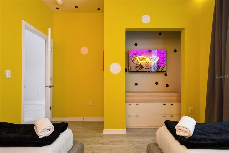 Furnished interior view inside a new home in Windsor Cay Resort, Clermont (Image 45).