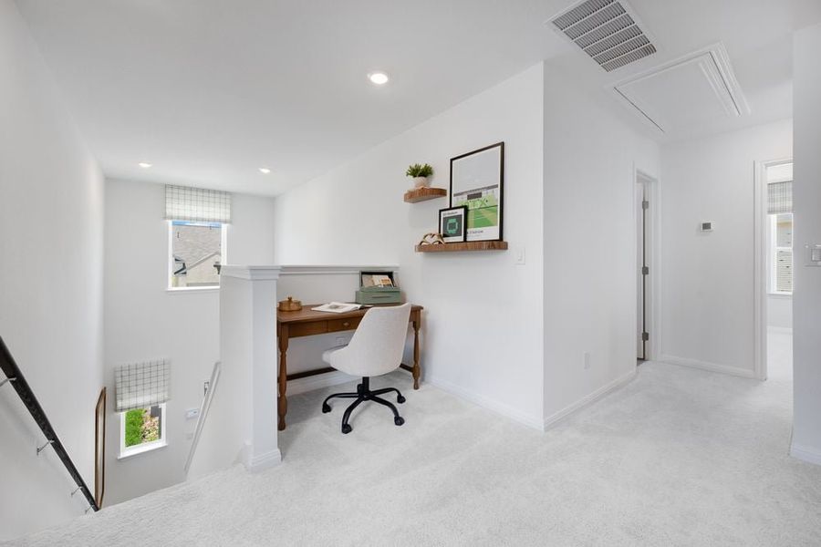 Image 24 representing the Hawk by Taylor Morrison in Longview 40s, Del Valle, TX.