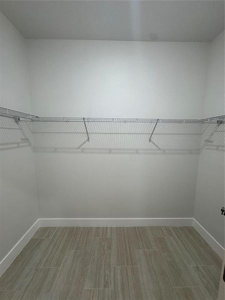 Spacious, unfurnished interior of a new home in , Auburndale (Image 32).