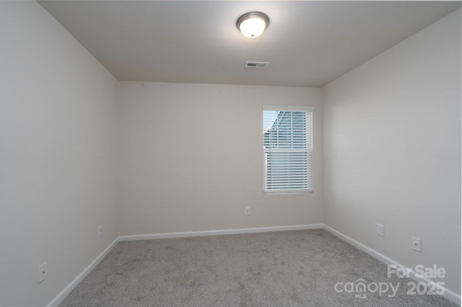 Spacious, unfurnished interior of a new home in Somerset, Fort Mill (Image 22).