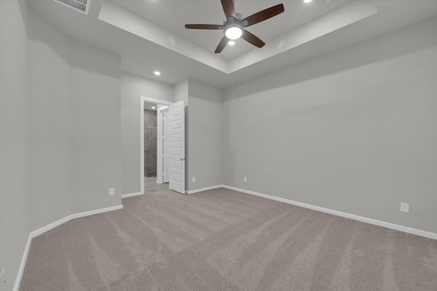 Spacious, unfurnished interior of a new home in Summer Place  35', Montgomery (Image 40).