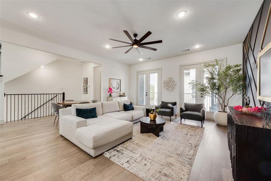 Furnished interior view inside a new home in , Dallas (Image 17). Furnished interior view inside a new home in , Dallas (Image 17).