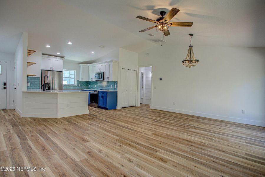 Spacious, unfurnished interior of a new home in , St. Augustine (Image 35).