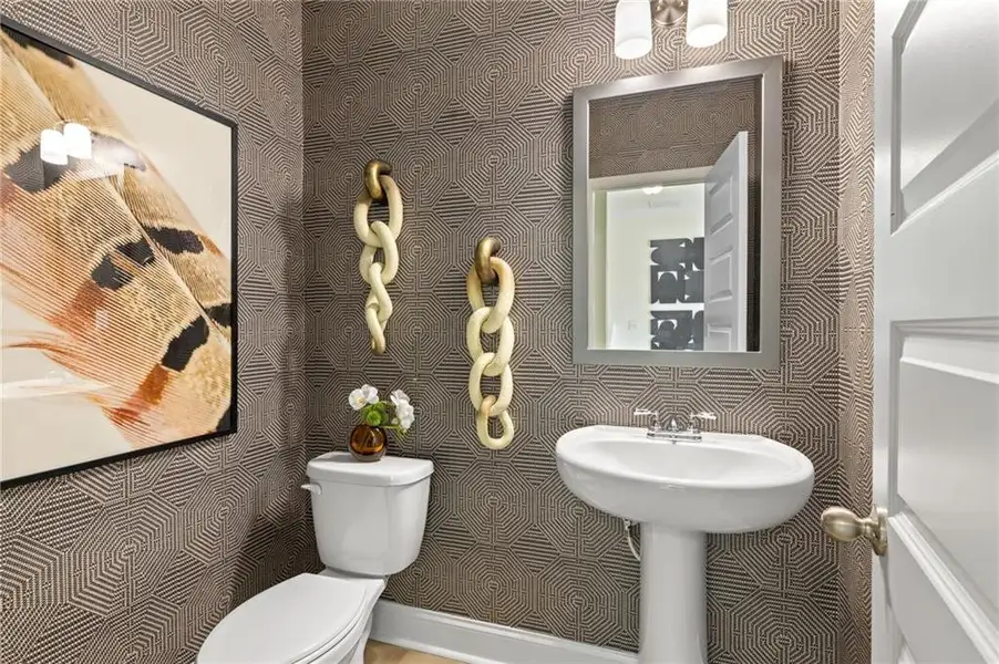 Furnished interior view inside a new home in Hellen Valley, Braselton (Image 13).