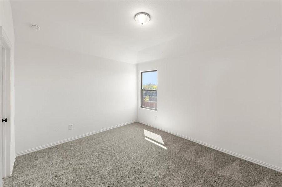 Spacious, unfurnished interior of a new home in Meadow Park, Melissa (Image 25).