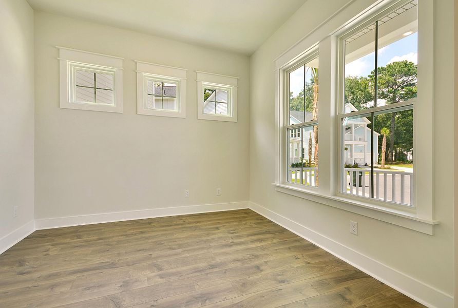 Spacious, unfurnished interior of a new home in Heron's Walk at Summers Corner: Row Collection, Summerville (Image 13). Spacious, unfurnished interior of a new home in Heron's Walk at Summers Corner: Row Collection, Summerville (Image 13).
