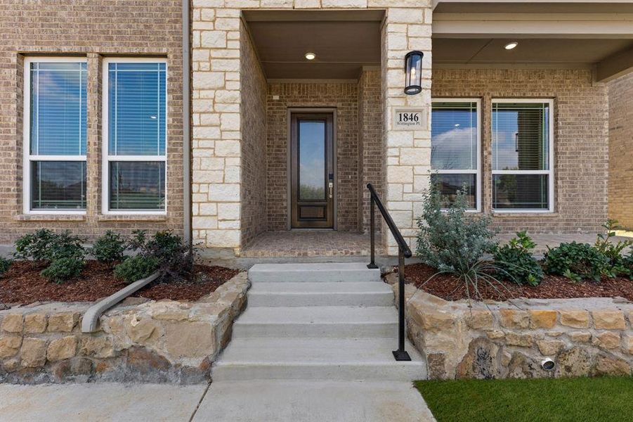 2_1846 Wittington-Porch-1