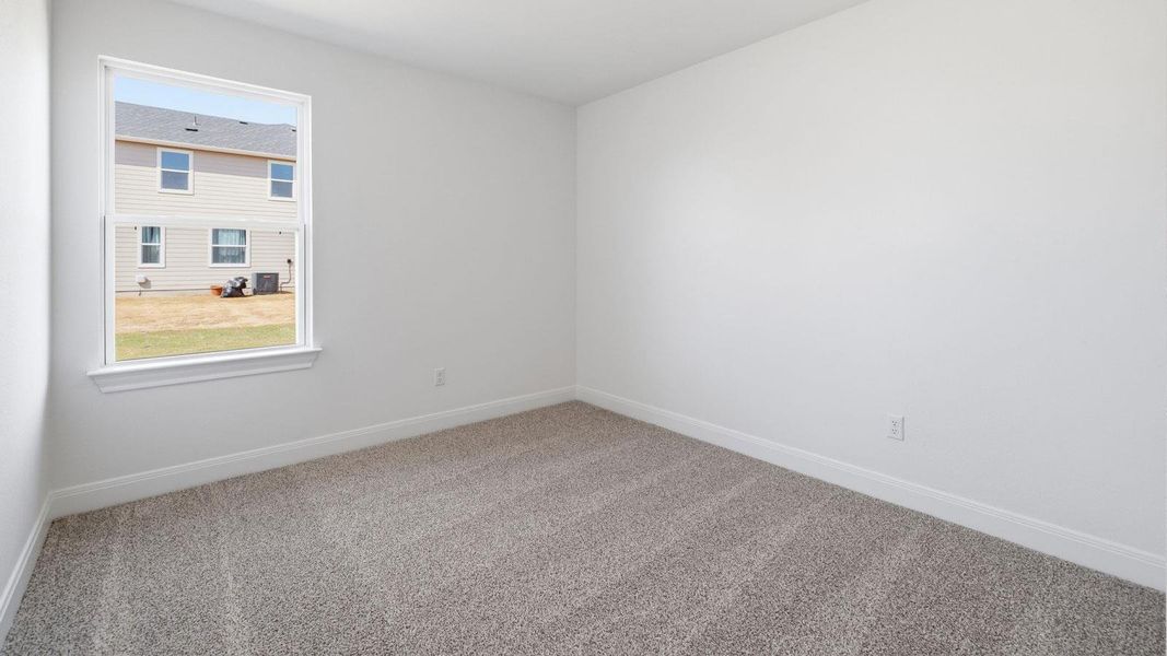 Spacious, unfurnished interior of a new home in Railhead, Cedar Creek (Image 12).