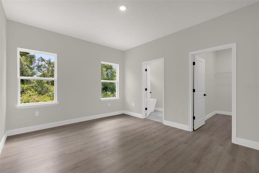 Spacious, unfurnished interior of a new home in , Ocala (Image 45).