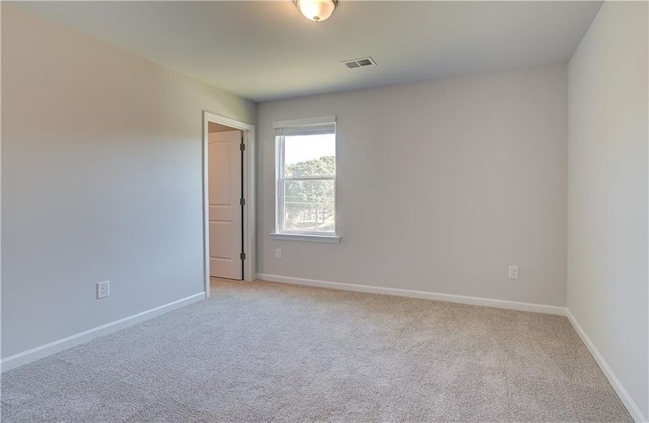 Spacious, unfurnished interior of a new home in Burchwood, Stockbridge (Image 26).