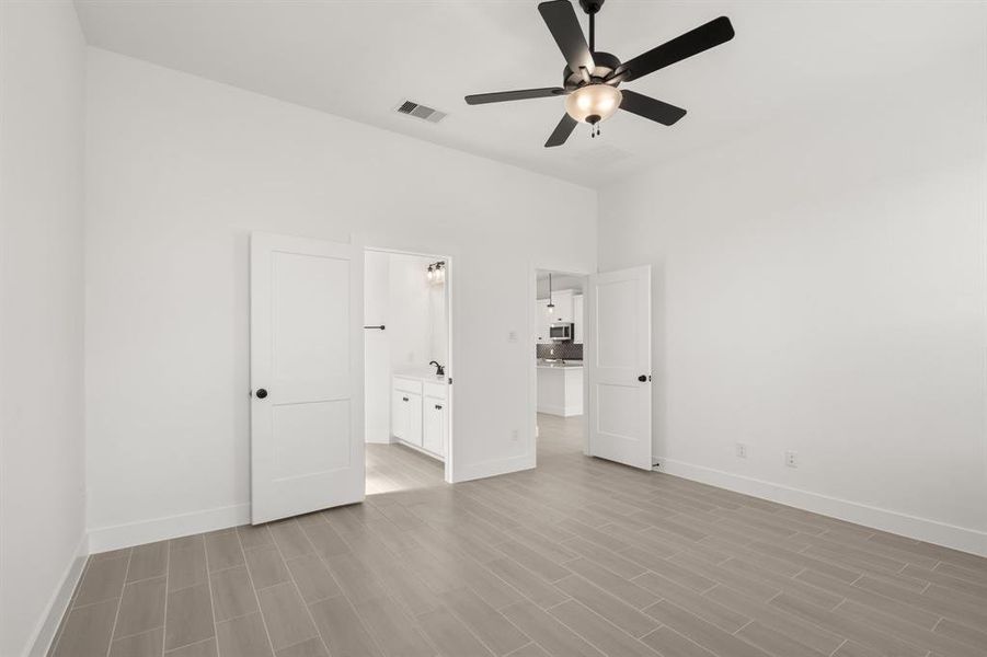 Photos are REPRESENTATIVE of the home /floor plan and are NOT of the actual home.  Selections, features, and room options may vary.  For more info., contact Chesmar Homes.