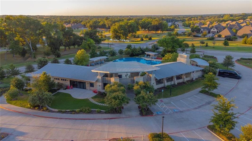 Community amenities in Trinity Falls, McKinney (Image 30).