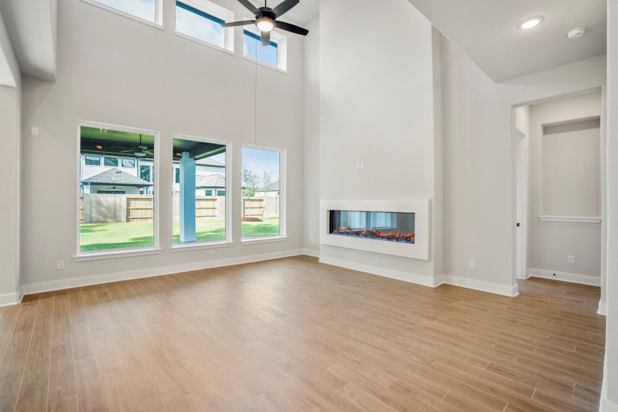 Spacious, unfurnished interior of a new home in ARTAVIA, Conroe (Image 42). Spacious, unfurnished interior of a new home in ARTAVIA, Conroe (Image 42).