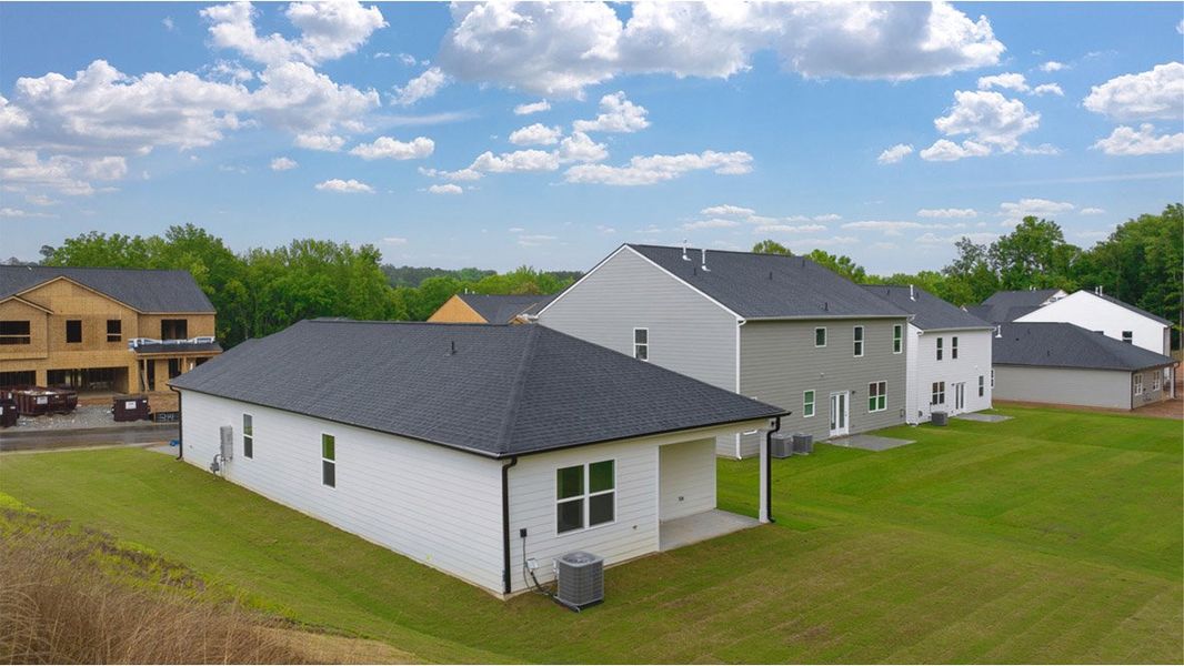 Representative exterior details of a home built from the Allex by D.R. Horton in Captain's Corner, Grovetown (Image 4).