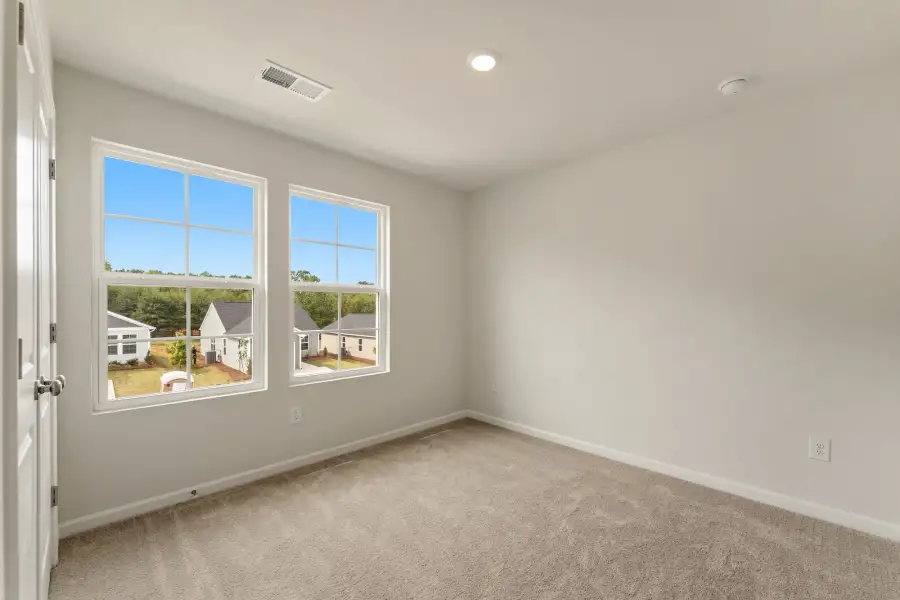 Spacious, unfurnished interior of a new home in Evergreen, Spartanburg (Image 15). Spacious, unfurnished interior of a new home in Evergreen, Spartanburg (Image 15).