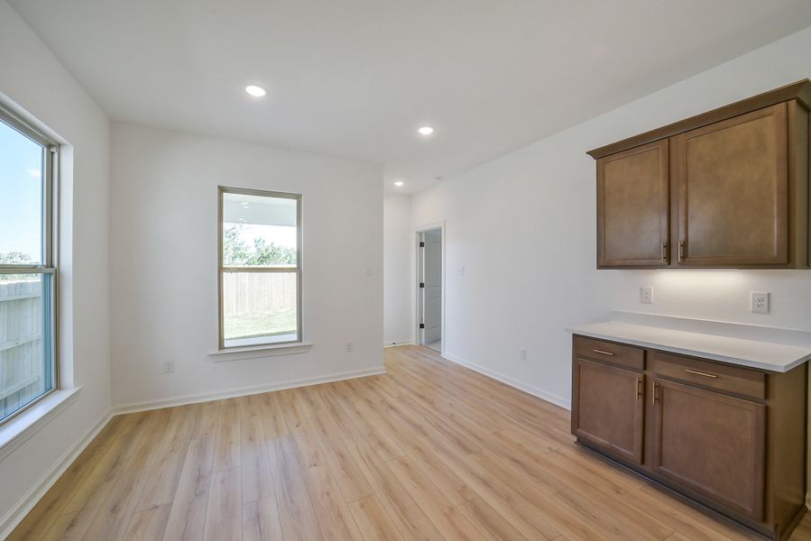 Spacious, unfurnished interior of a new home in Mostyn Springs, Magnolia (Image 23).
