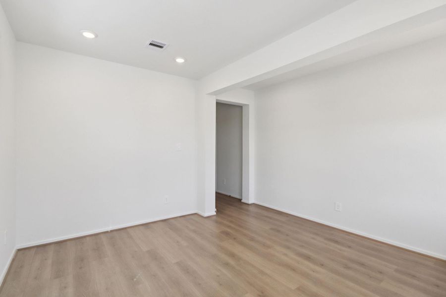 Spacious, unfurnished interior of a new home in Pine Lake Cove - Premier Series, Montgomery (Image 37).