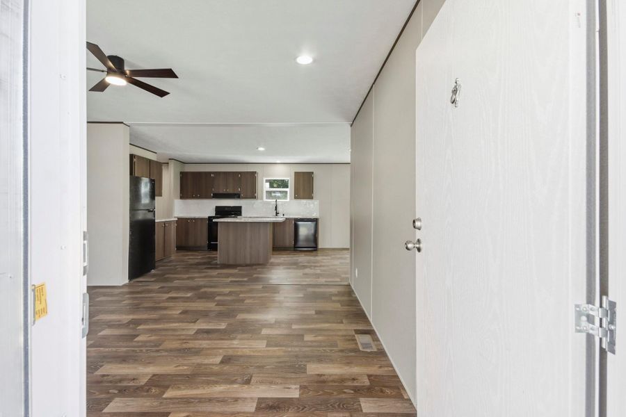 Spacious, unfurnished interior of a new home in , Cleveland (Image 20).