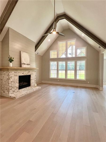 Spacious, unfurnished interior of a new home in , Greensboro (Image 33).