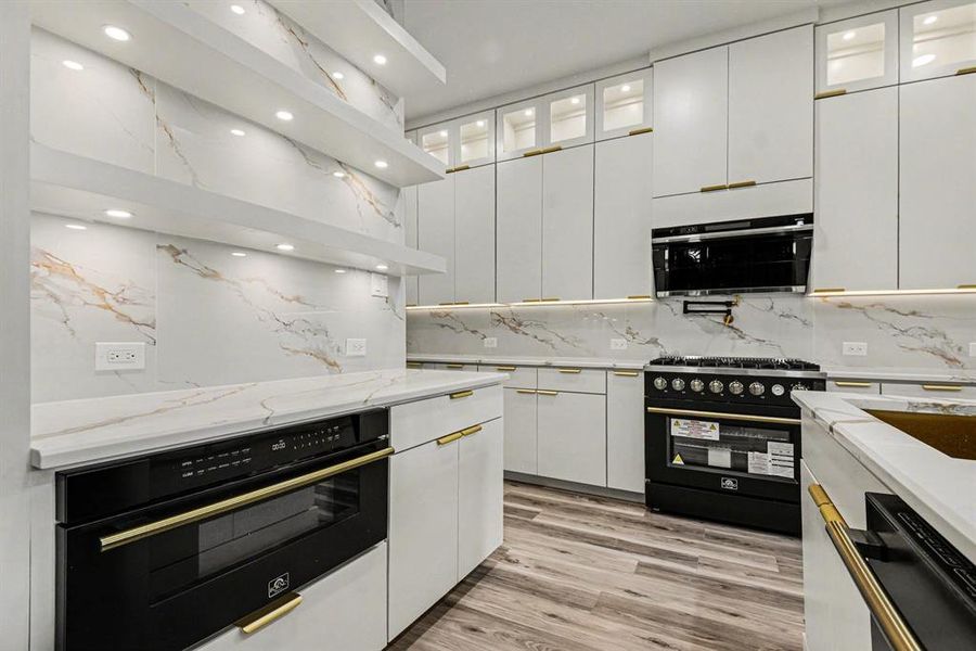 Furnished interior view inside a new home in , Dallas (Image 4). Furnished interior view inside a new home in , Dallas (Image 4).