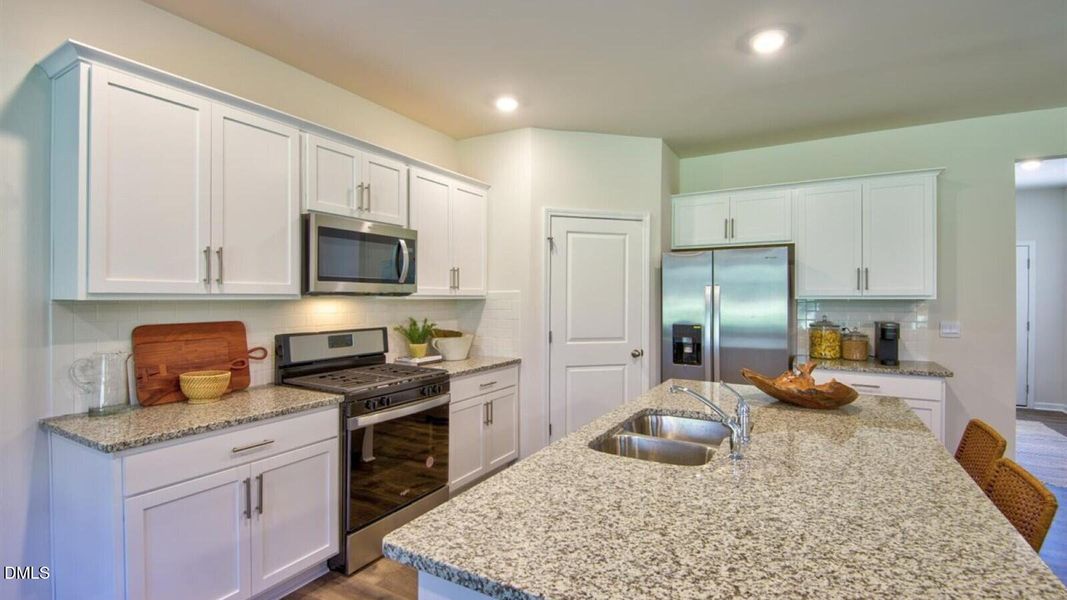 14-Kitchen-Resized