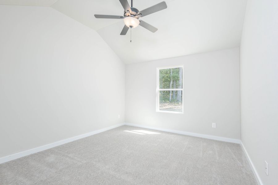 Representative unfurnished interior of a home built from the Juniper by Nason Homes in Cole Properties Subdivision, Dickson (Image 16).