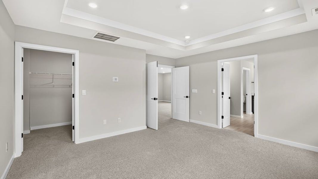 Spacious, unfurnished interior of a new home in Sunset Summits, Spartanburg (Image 36). Spacious, unfurnished interior of a new home in Sunset Summits, Spartanburg (Image 36).