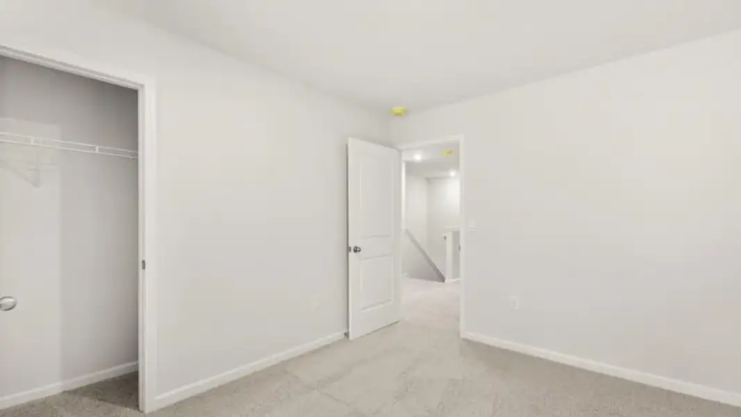 Spacious, unfurnished interior of a new home in , Gainesville (Image 26).
