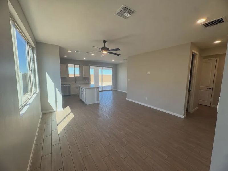 Spacious, unfurnished interior of a new home in Camilo at Santana, Yuma (Image 8).